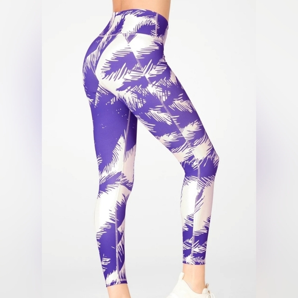 Flabletics NWT
Pure-luxe Oasis High-Waisted Leggins  Tropical Palm. - Picture 2 of 13